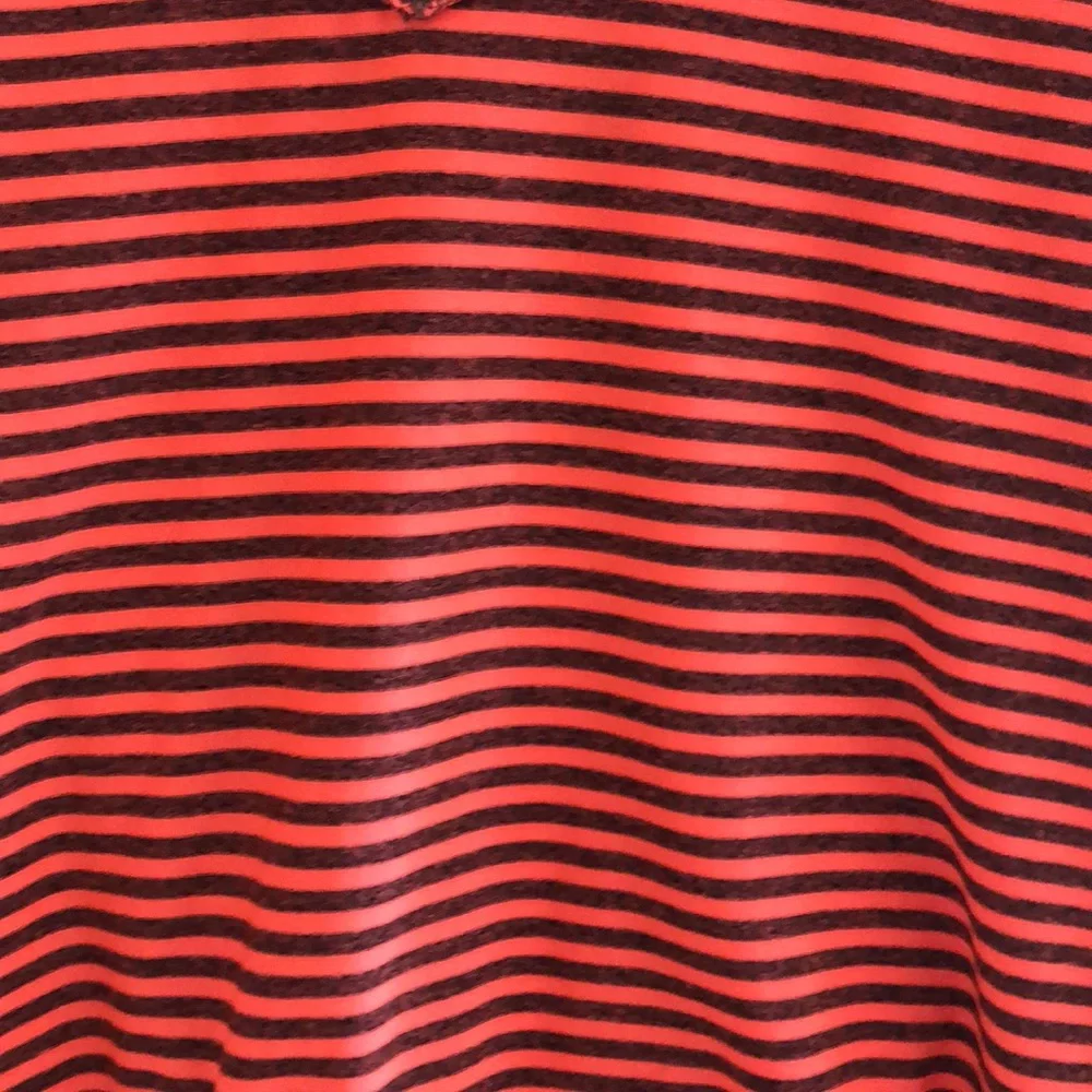 Reebok dri fit  women’s tops V- neck - Picture 2 of 3